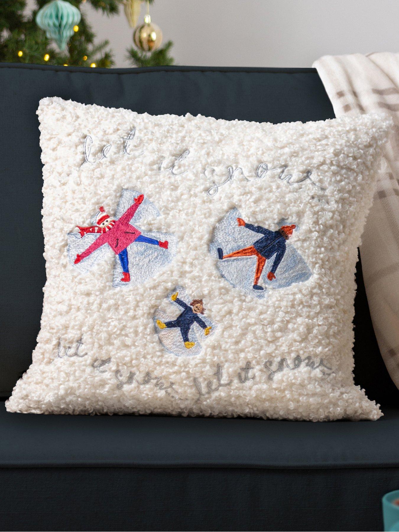 furn-christmas-together-snow-angels-cushion