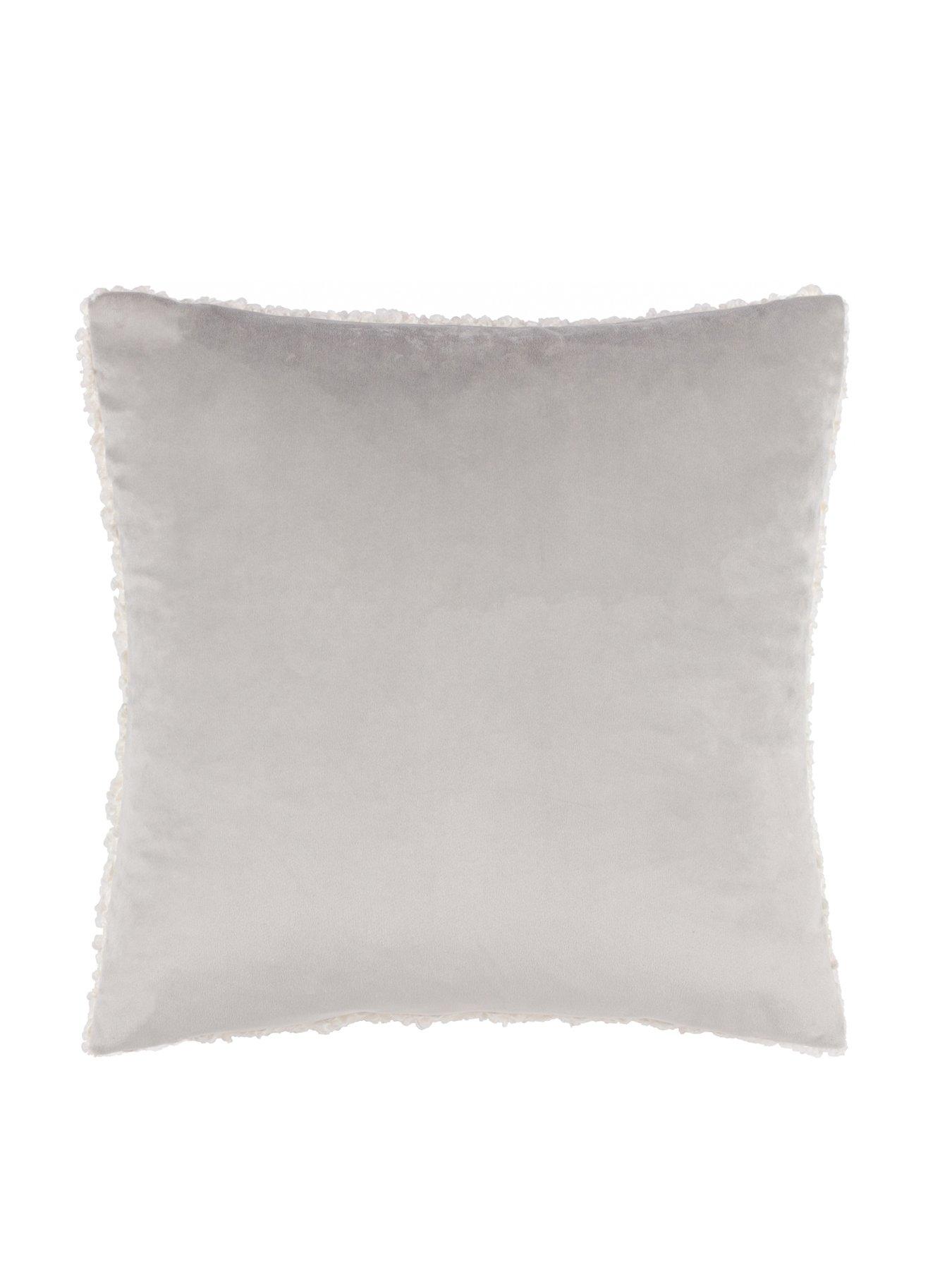 furn-christmas-together-snow-angels-cushionback