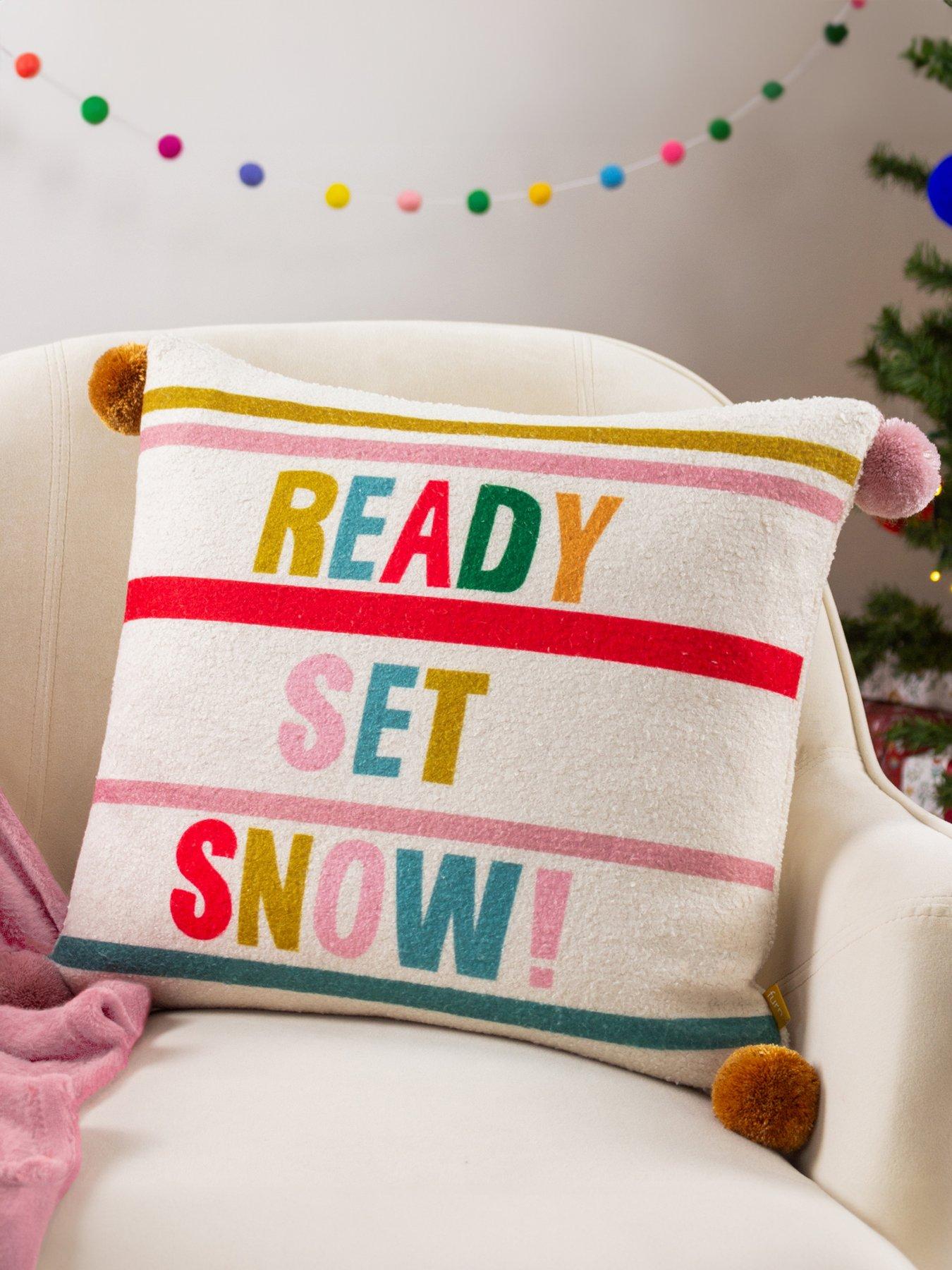 furn-ready-set-snow-christmas-cushion