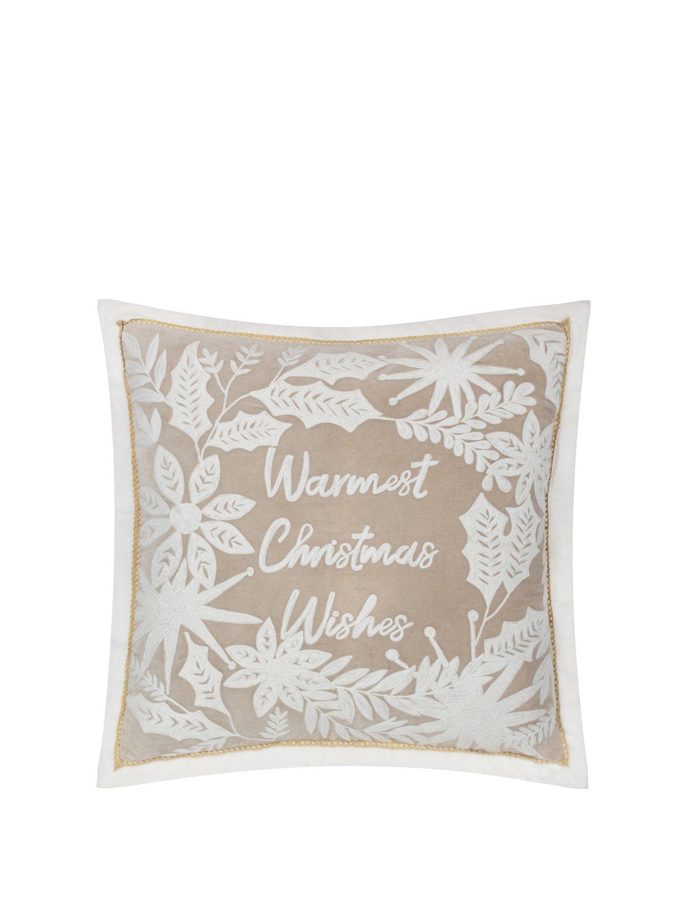 paoletti-winter-warmest-wishes-cushion