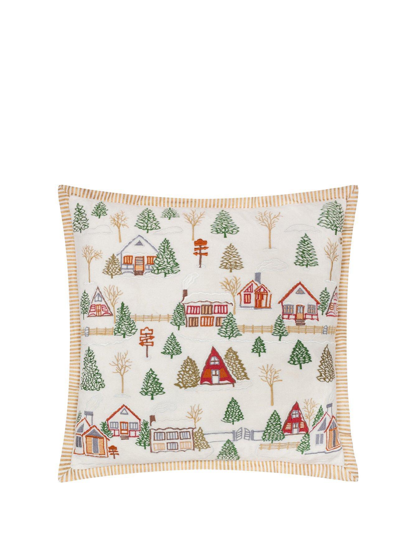 paoletti-winter-ski-lodge-cushion