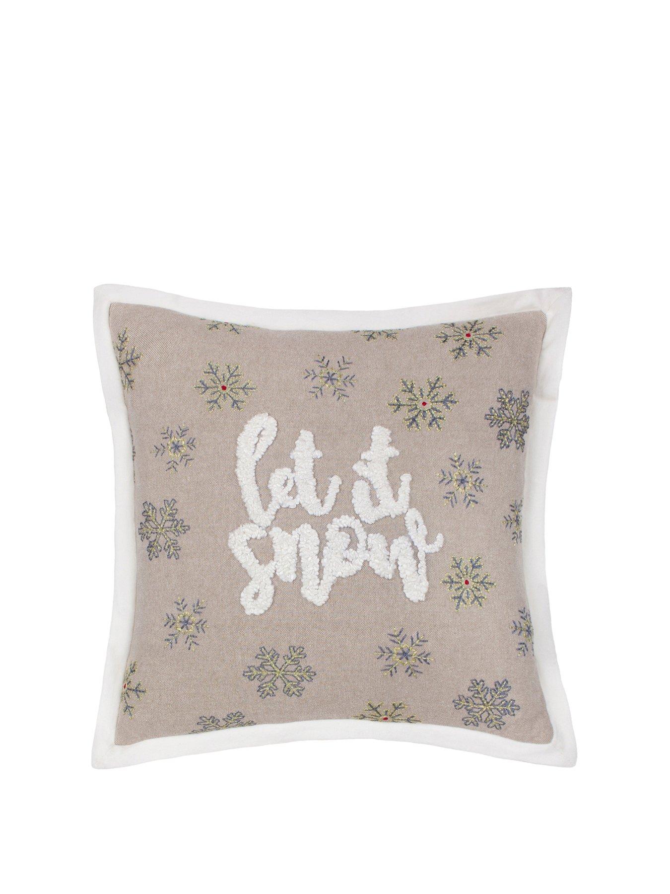 paoletti-winter-let-it-snow-cushion