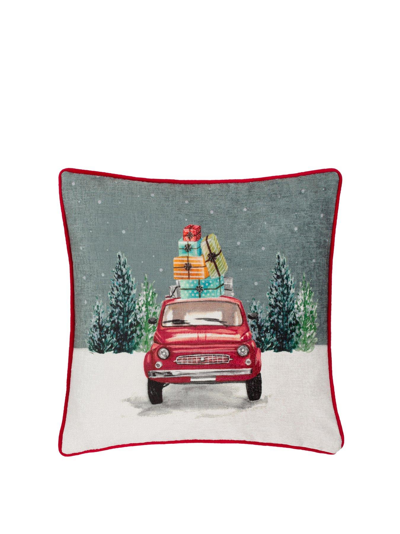 evans-lichfield-christmas-car-scene-cushion