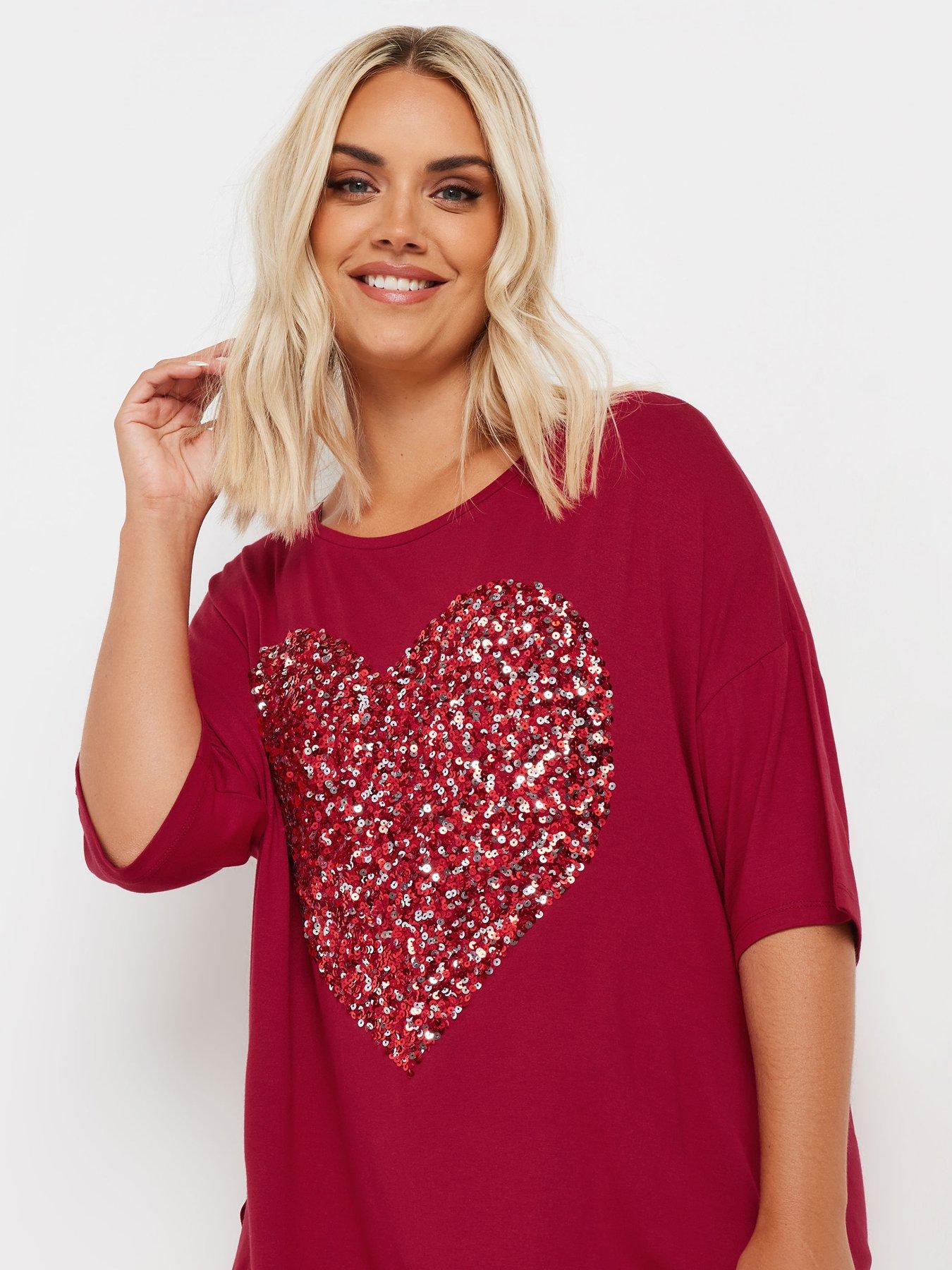 yours-curve-heart-embellished-t-shirtoutfit