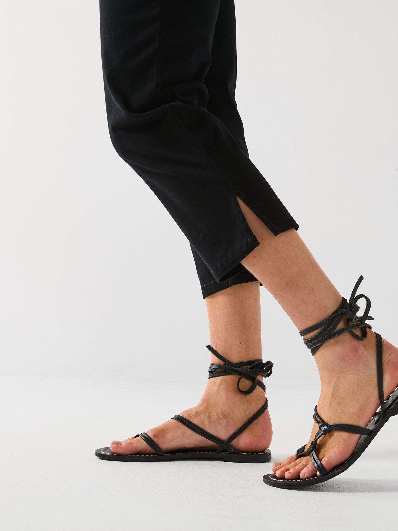Image 4 of 6 of V by Very Skinny Capri Trousers - Black