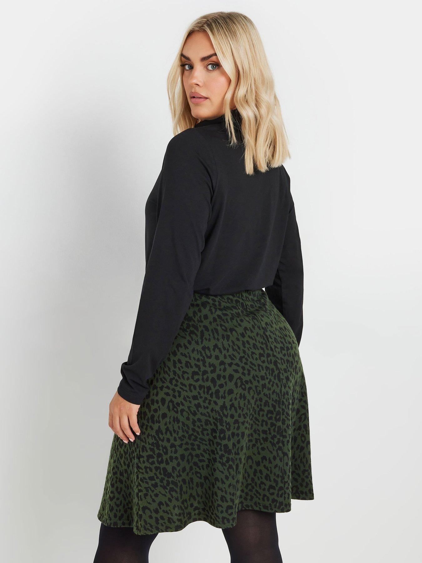 yours-curve-a-line-button-front-leopard-skirtstillFront