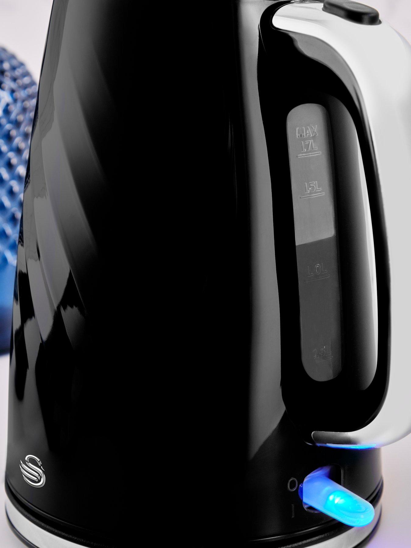 Image 2 of 8 of Swan SK14611BLK Windsor 1.7L Textured Kettle -&nbsp;Black
