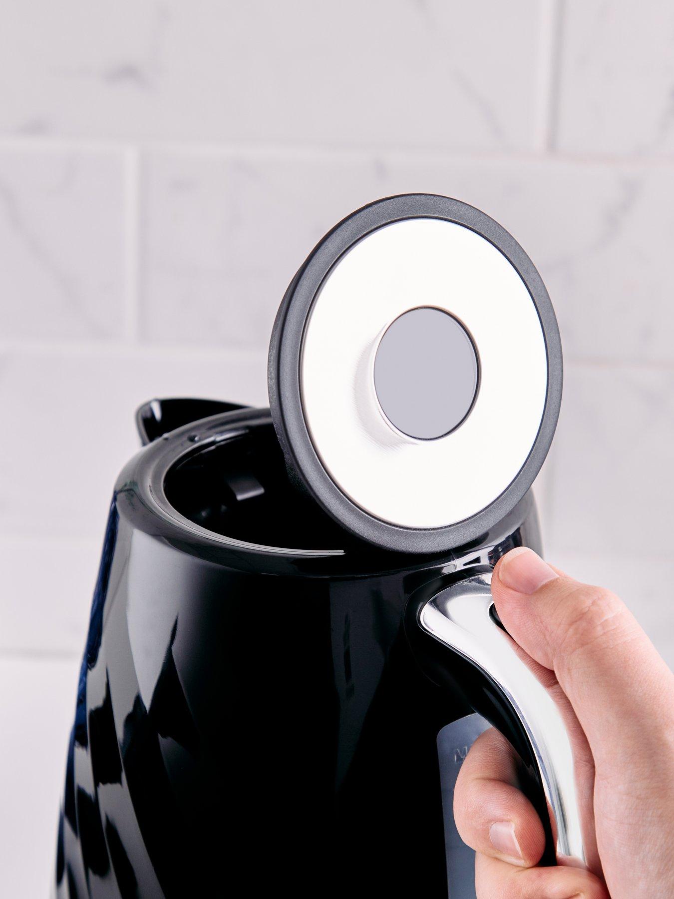 Image 5 of 8 of Swan SK14611BLK Windsor 1.7L Textured Kettle -&nbsp;Black