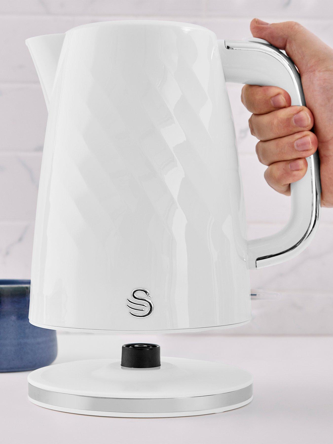 Image 3 of 8 of Swan Windsor 1.7L Textured Kettle -&nbsp;White