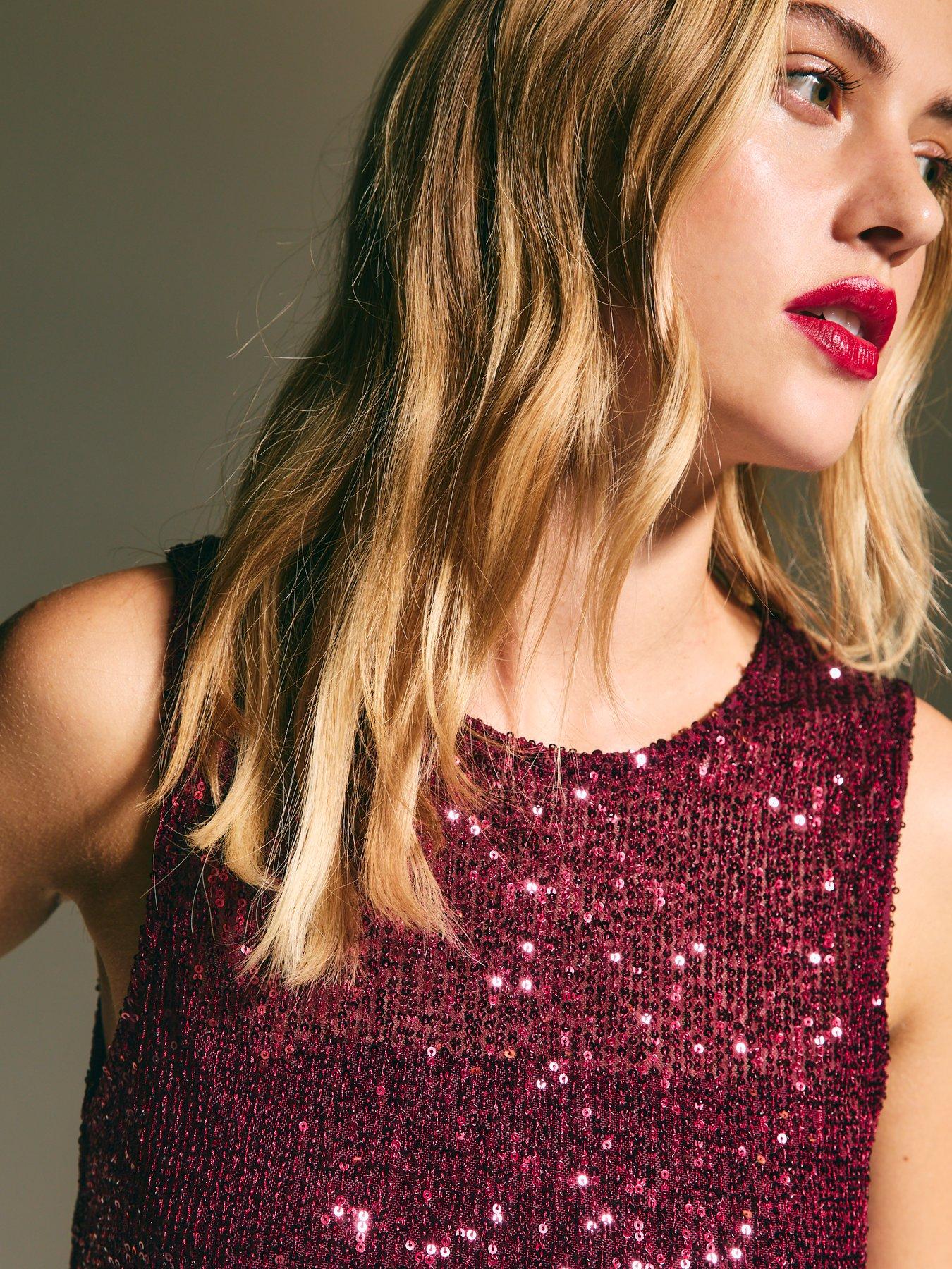 new-look-burgundy-sleeveless-sequin-top-redoutfit