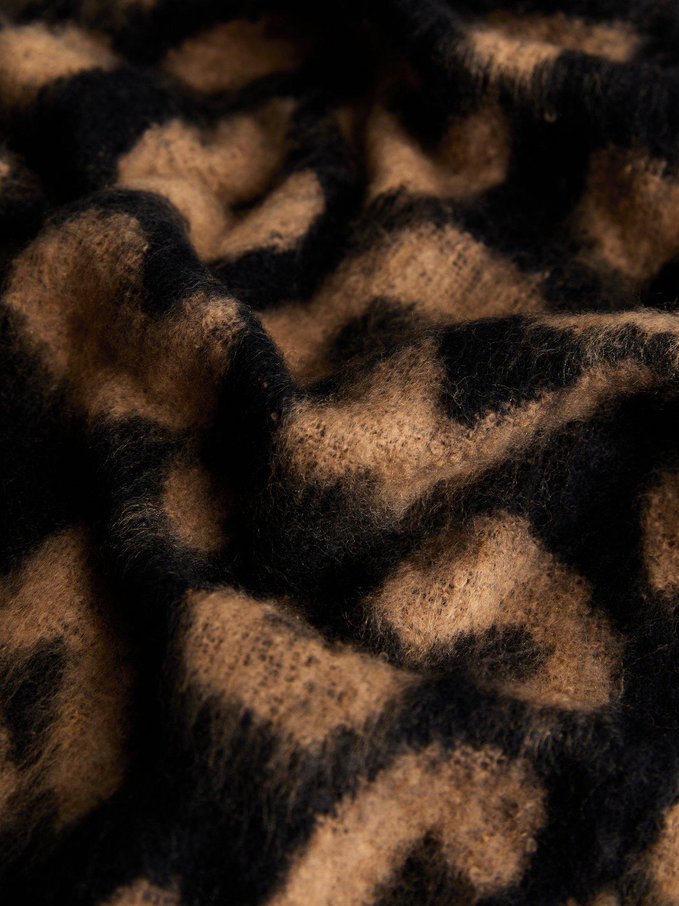 Image 3 of 3 of New Look Brown Heavyweight Leopard Print Scarf