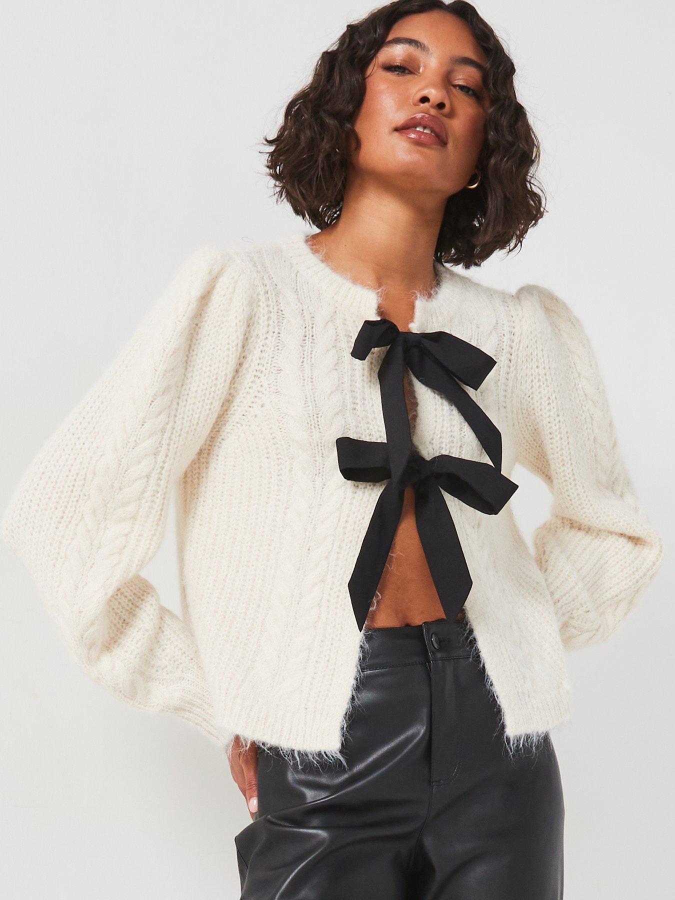 pieces-long-sleeve-o-neck-bow-knit-cardigan-beigeoutfit