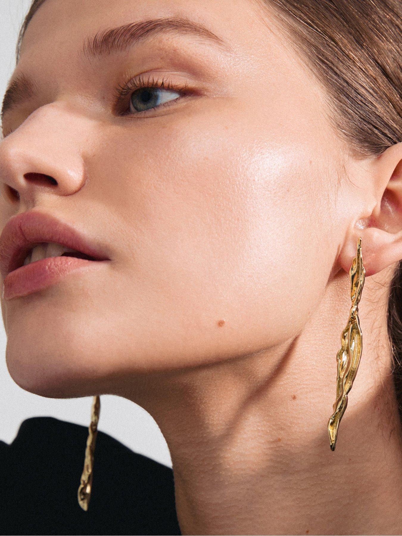 pilgrim-feel-earrings-gold-platedoutfit