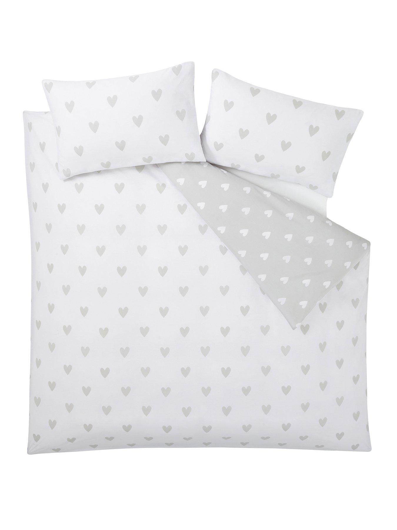the-very-collection-heart-print-duvet-cover-setstillFront