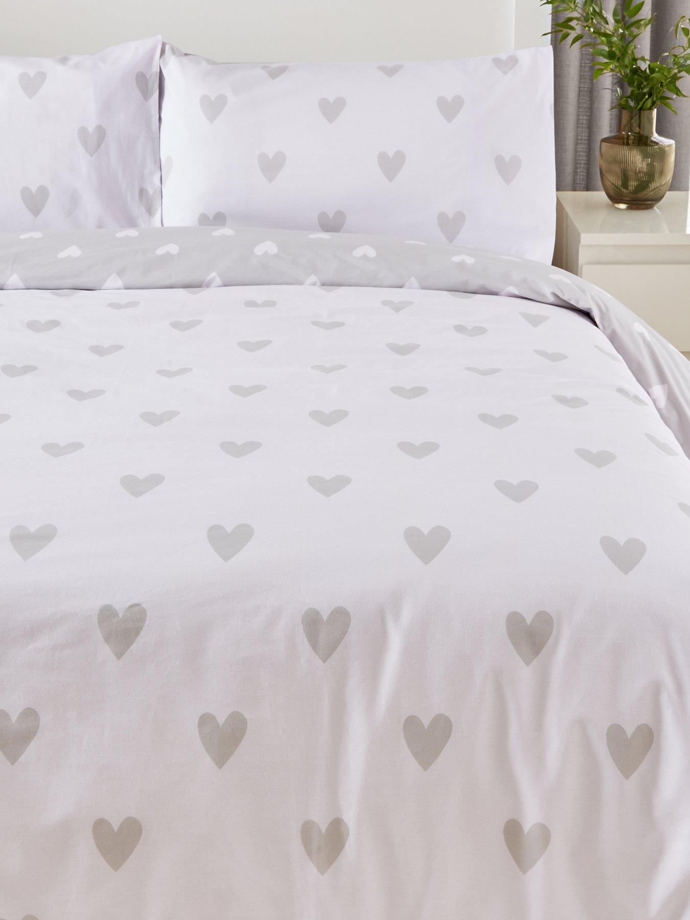 the-very-collection-heart-print-duvet-cover-setback