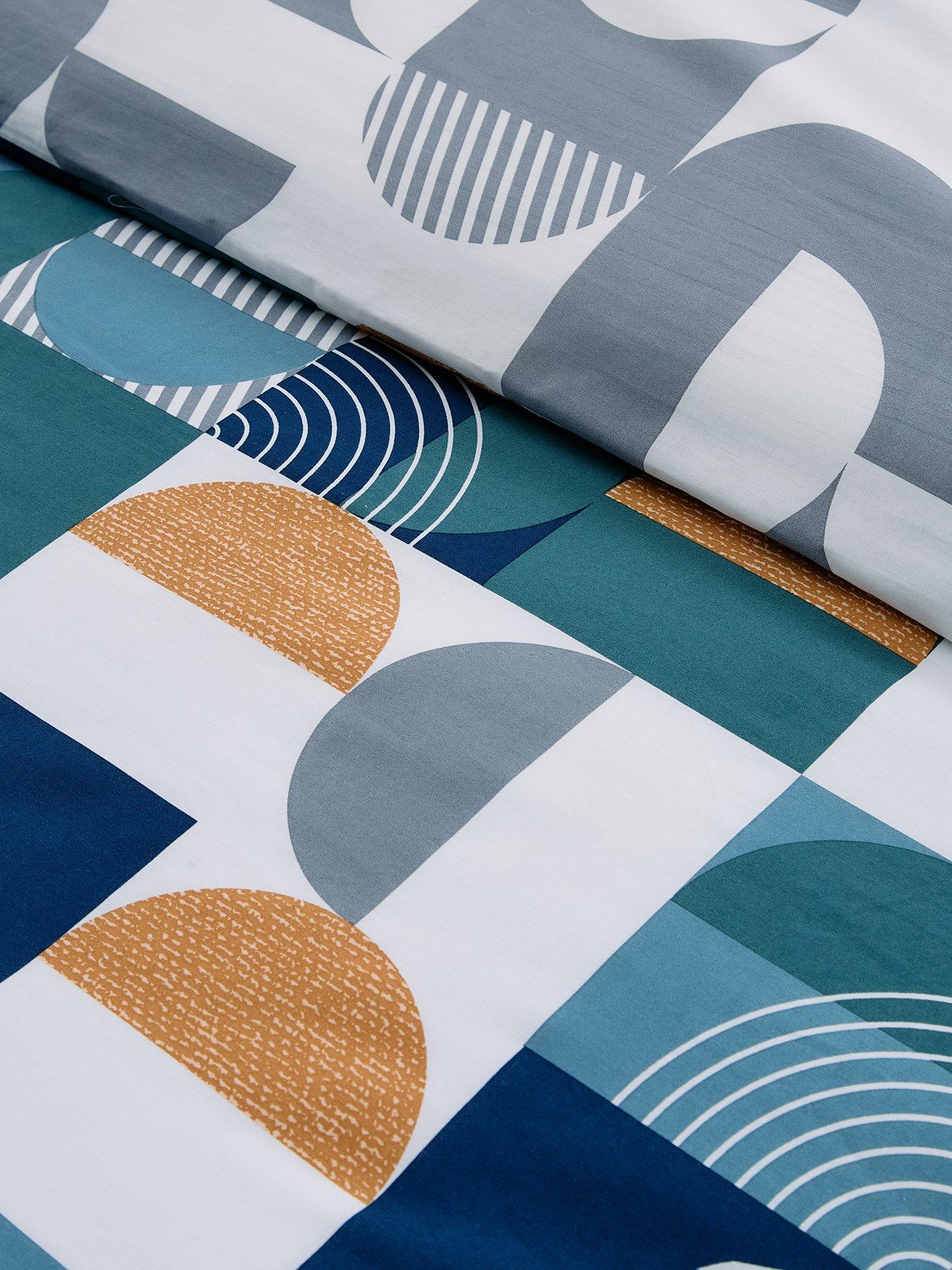 Image 4 of 5 of The Very Collection Geo Print Duvet Cover Set
