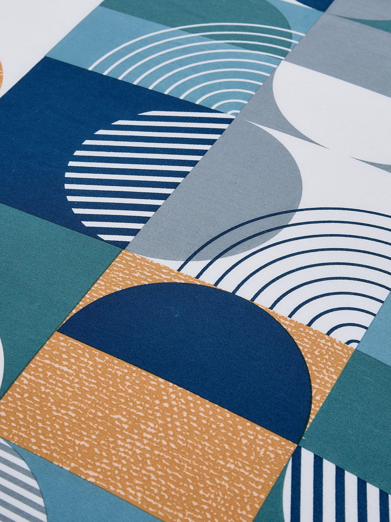 Image 5 of 5 of The Very Collection Geo Print Duvet Cover Set