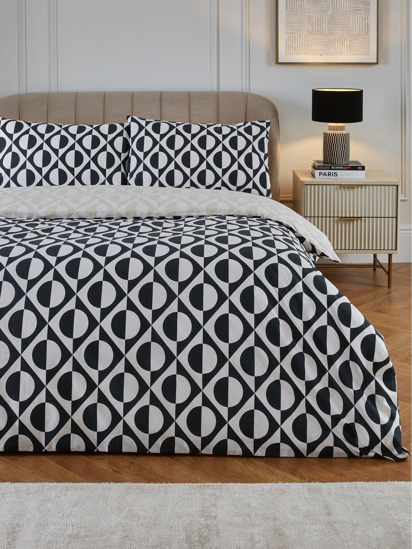 very-home-new-classical-mono-print-duvet-cover-set