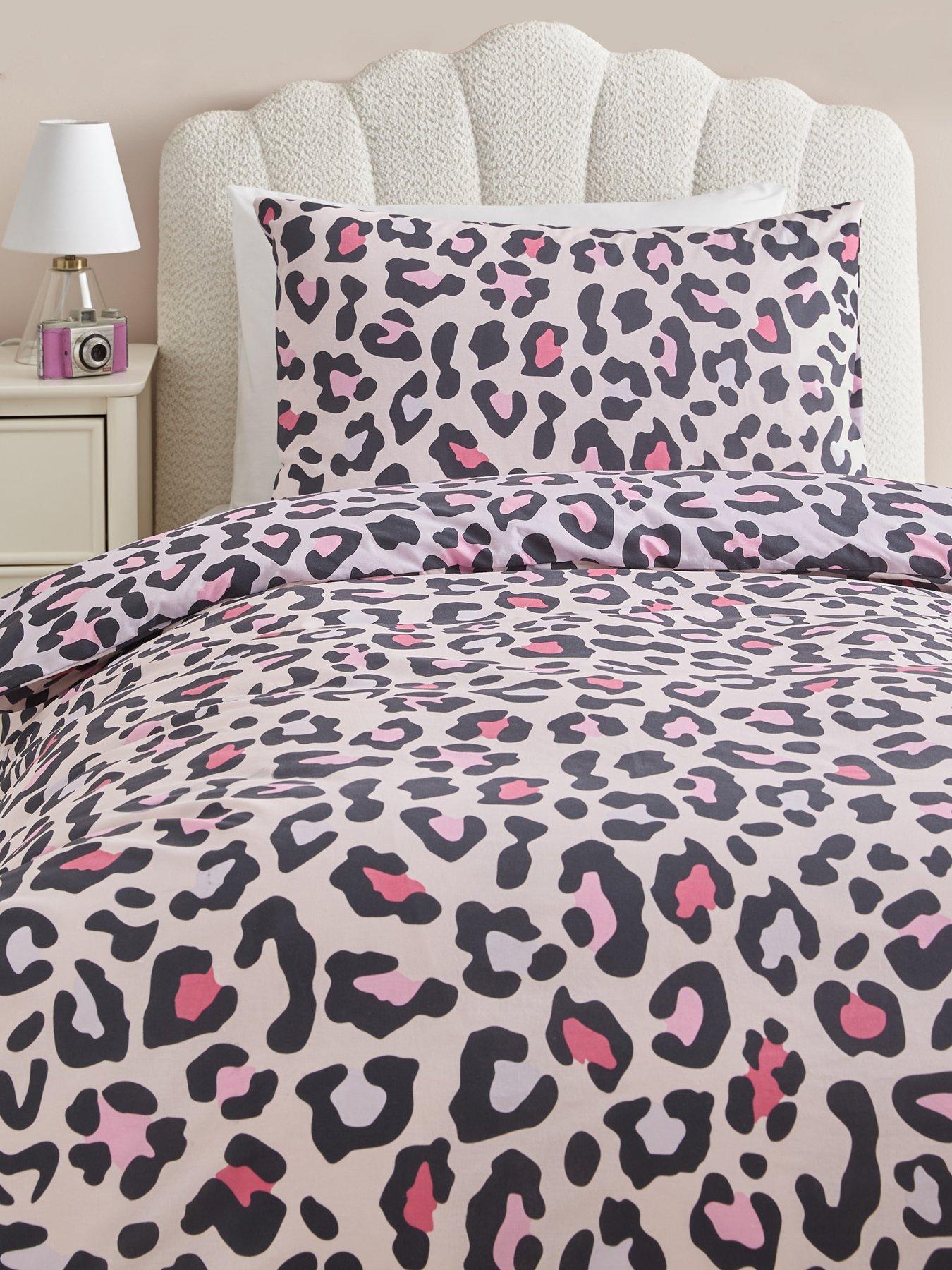 the-very-collection-bright-animal-duvet-cover-setback