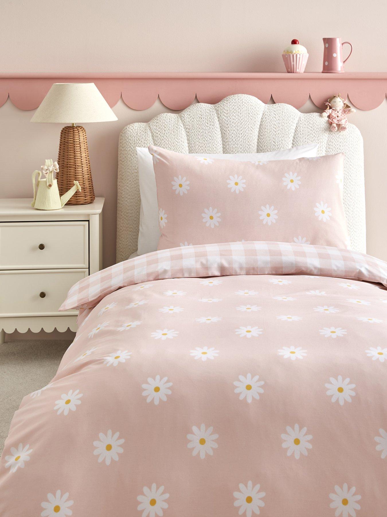 Image 1 of 3 of The Very Collection Daisy Print Duvet Cover Set
