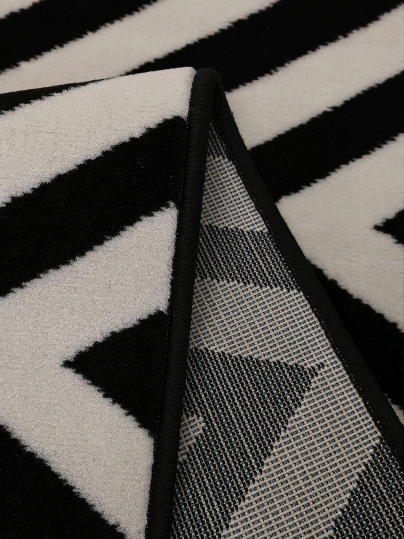 Image 4 of 4 of The Very Collection Maestro Diamonds Rug&nbsp;