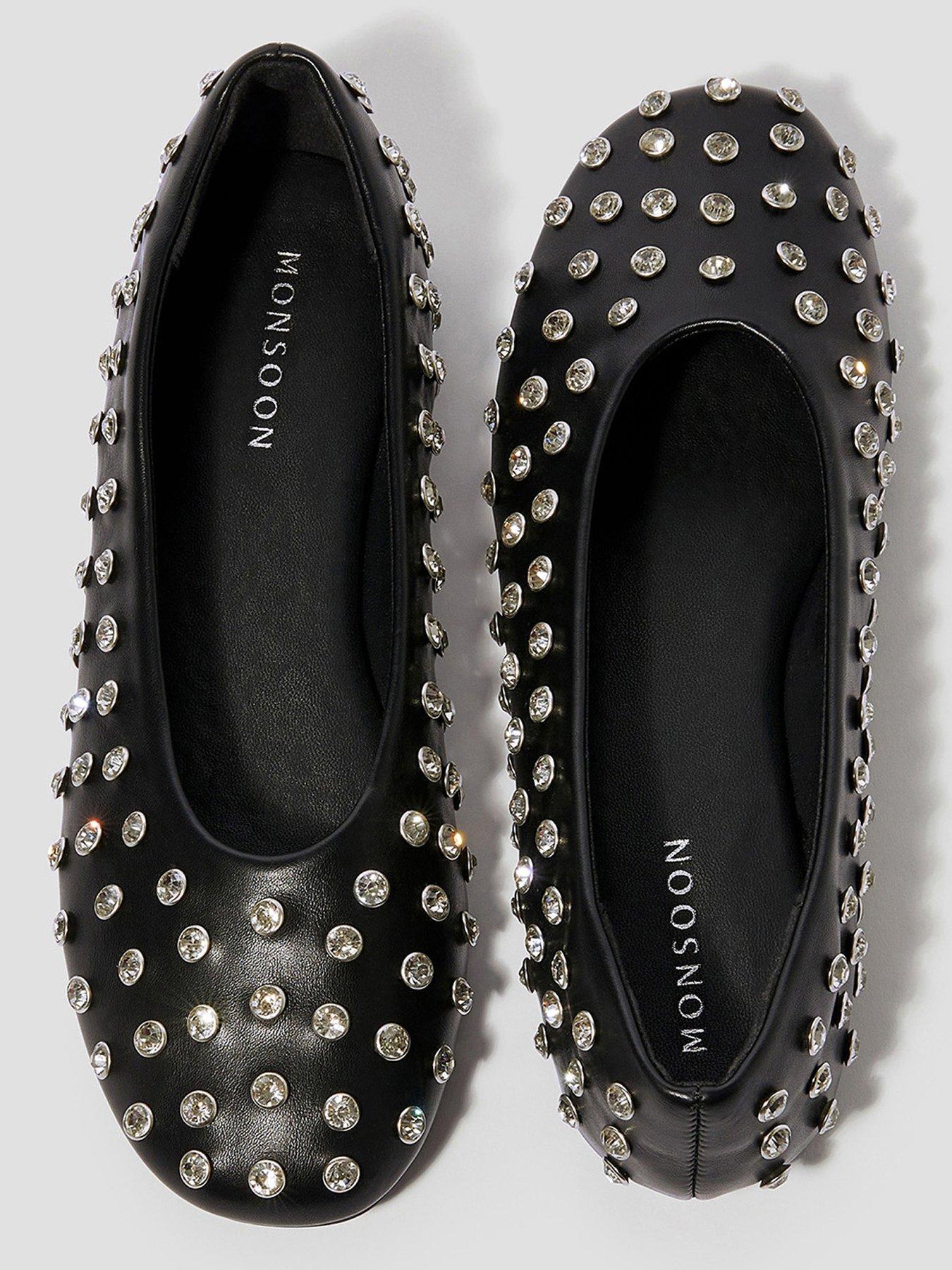 monsoon-julia-jewelled-pumpsoutfit