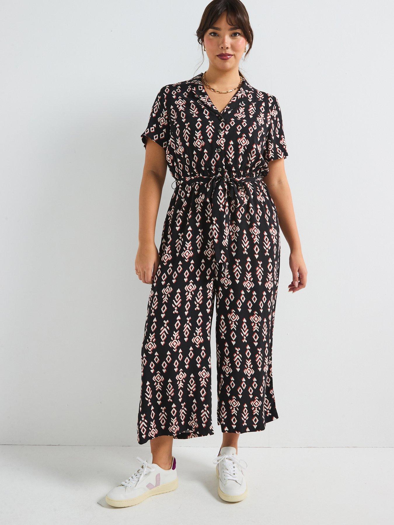 Image 1 of 6 of V by Very Curve Button Through Patterned Cropped Jumpsuit - Print