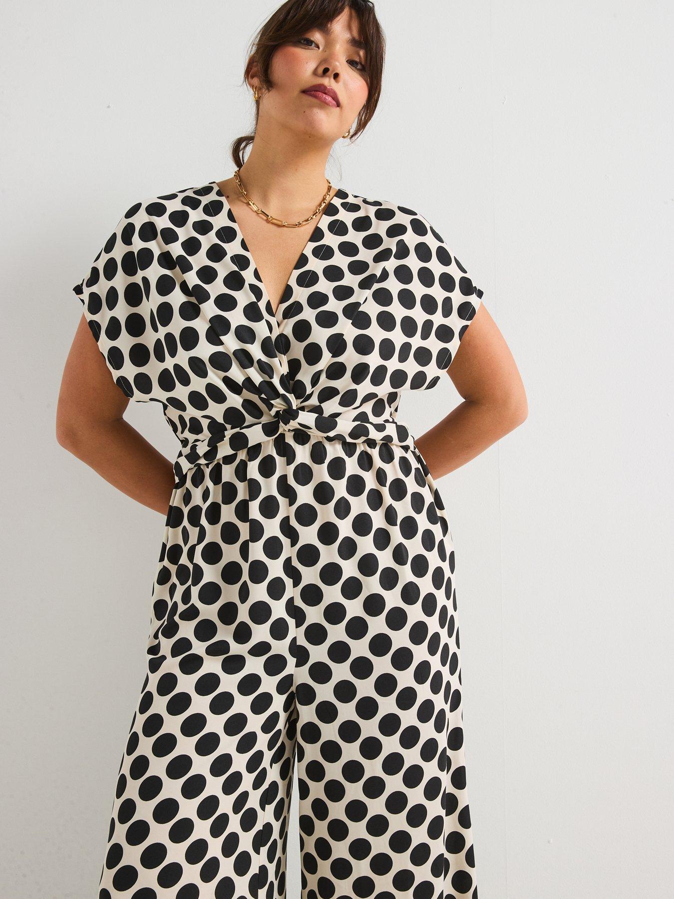 Image 4 of 6 of V by Very Curve Twist Front Jumpsuit - Print