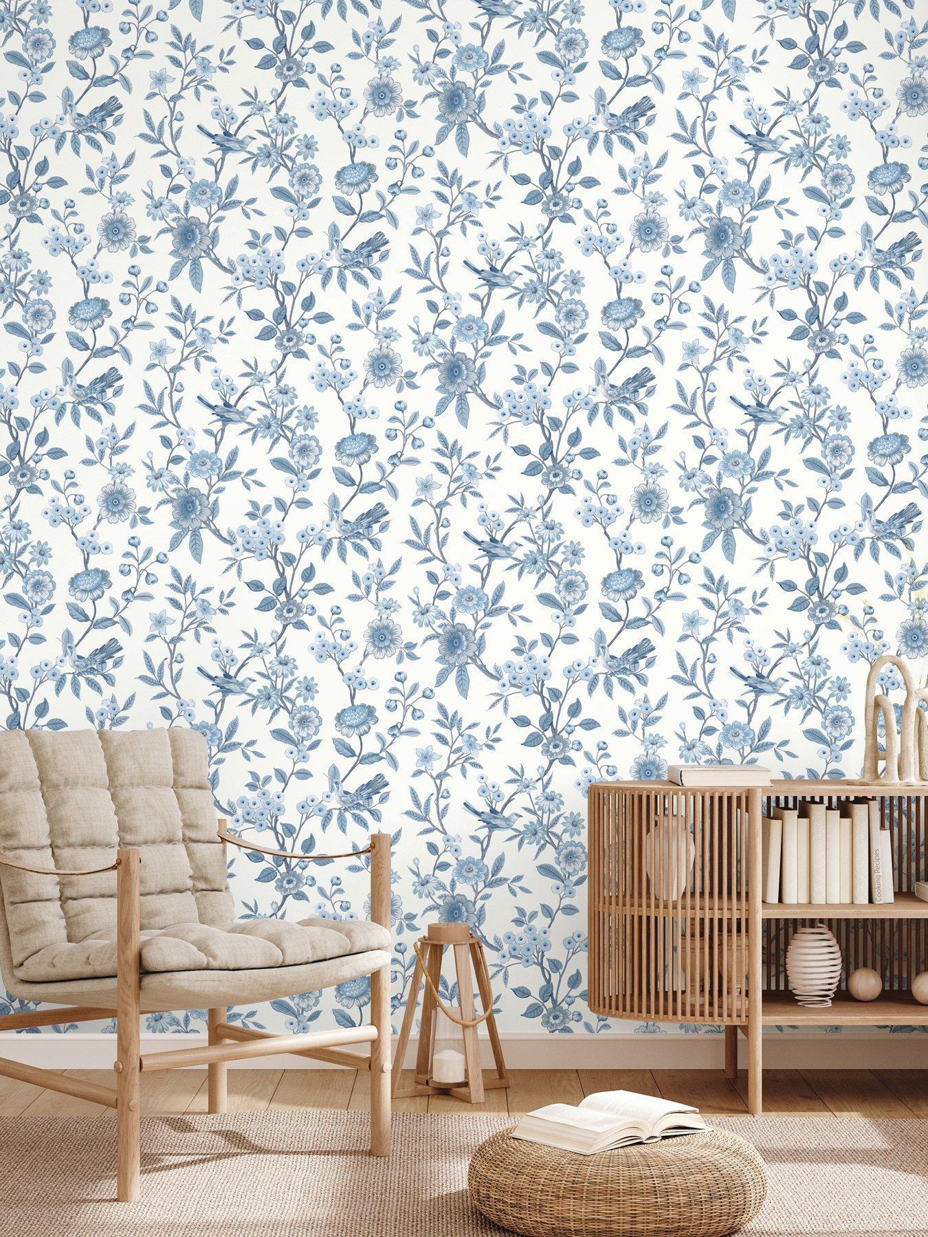 fine-decor-eleanor-floral-wallpaper-in-blueoutfit