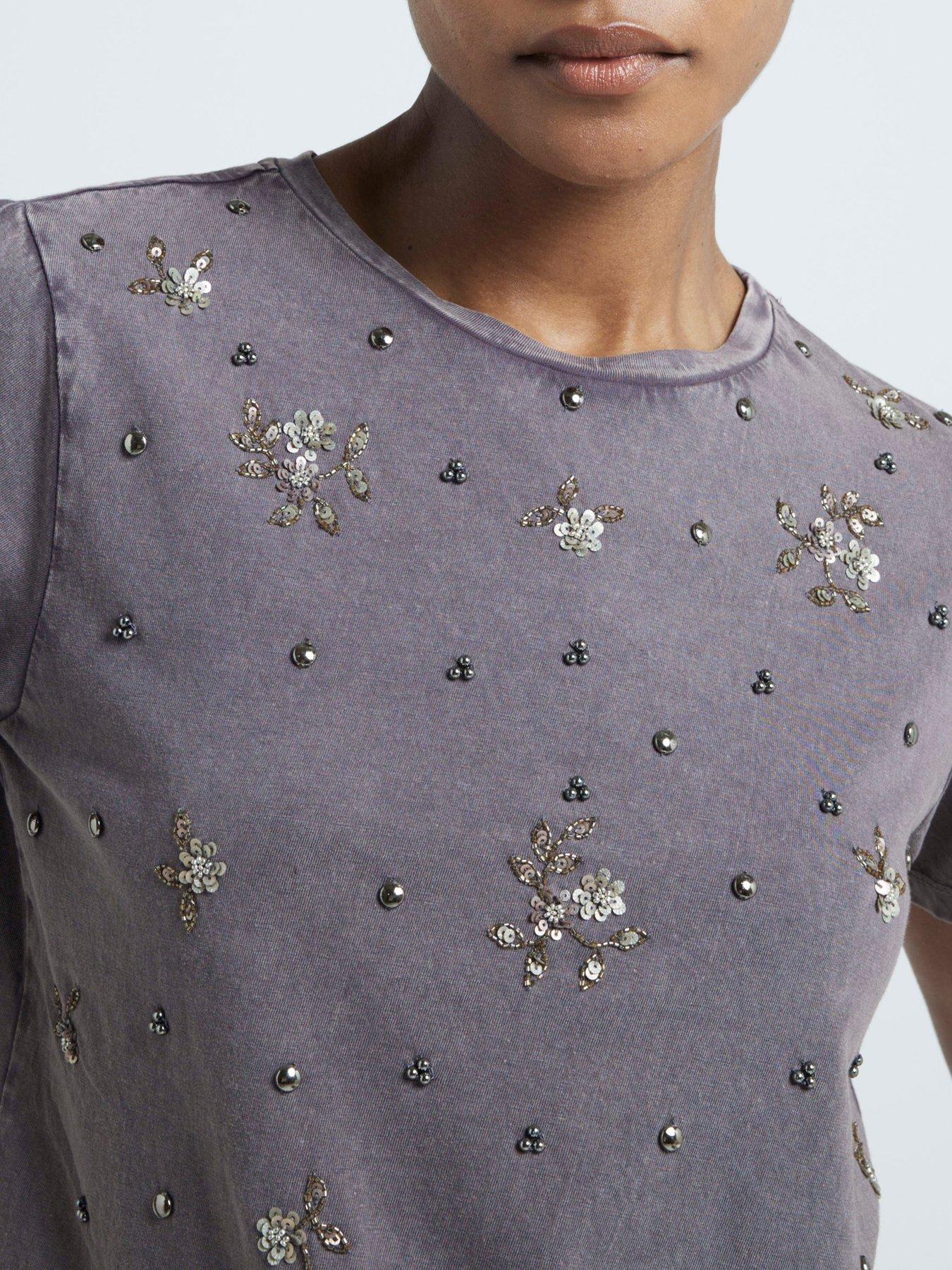 river-island-embellished-beaded-washed-tee-dark-greyoutfit