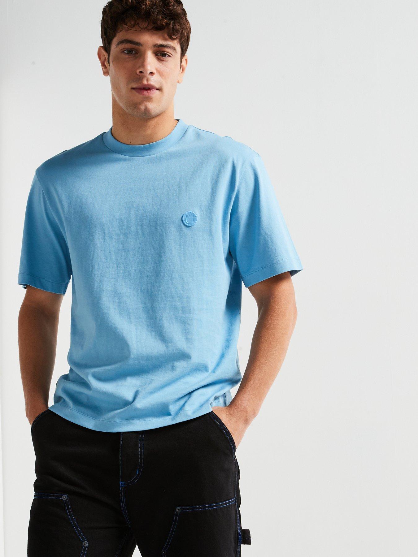 hugo-niley-regular-fit-smiley-left-chest-logo-t-shirt-blueoutfit