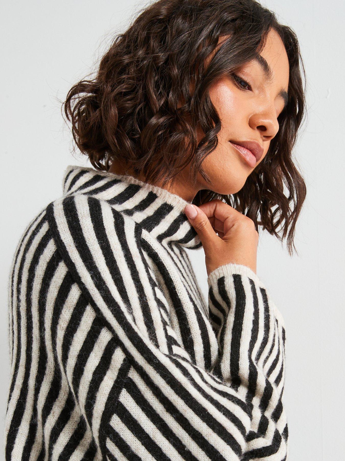 only-striped-high-neck-jumper-creamoutfit