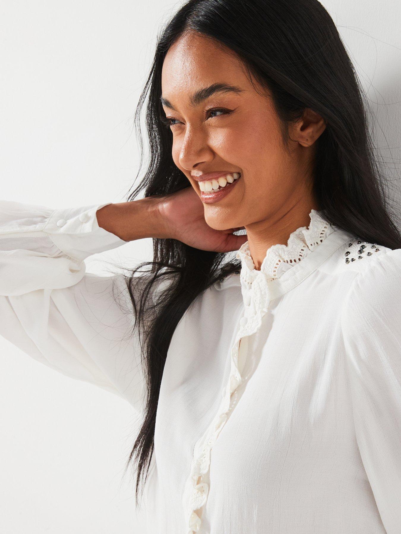 jdy-frill-detail-blouse-whiteoutfit