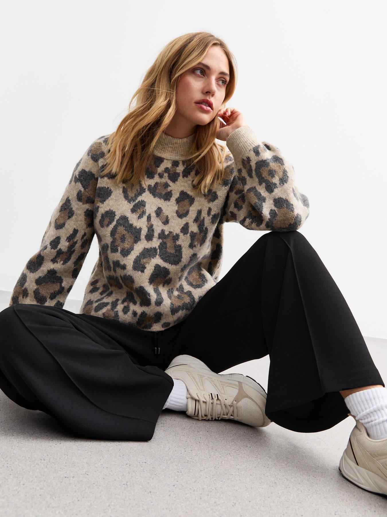 new-look-brown-knit-leopard-print-jumper