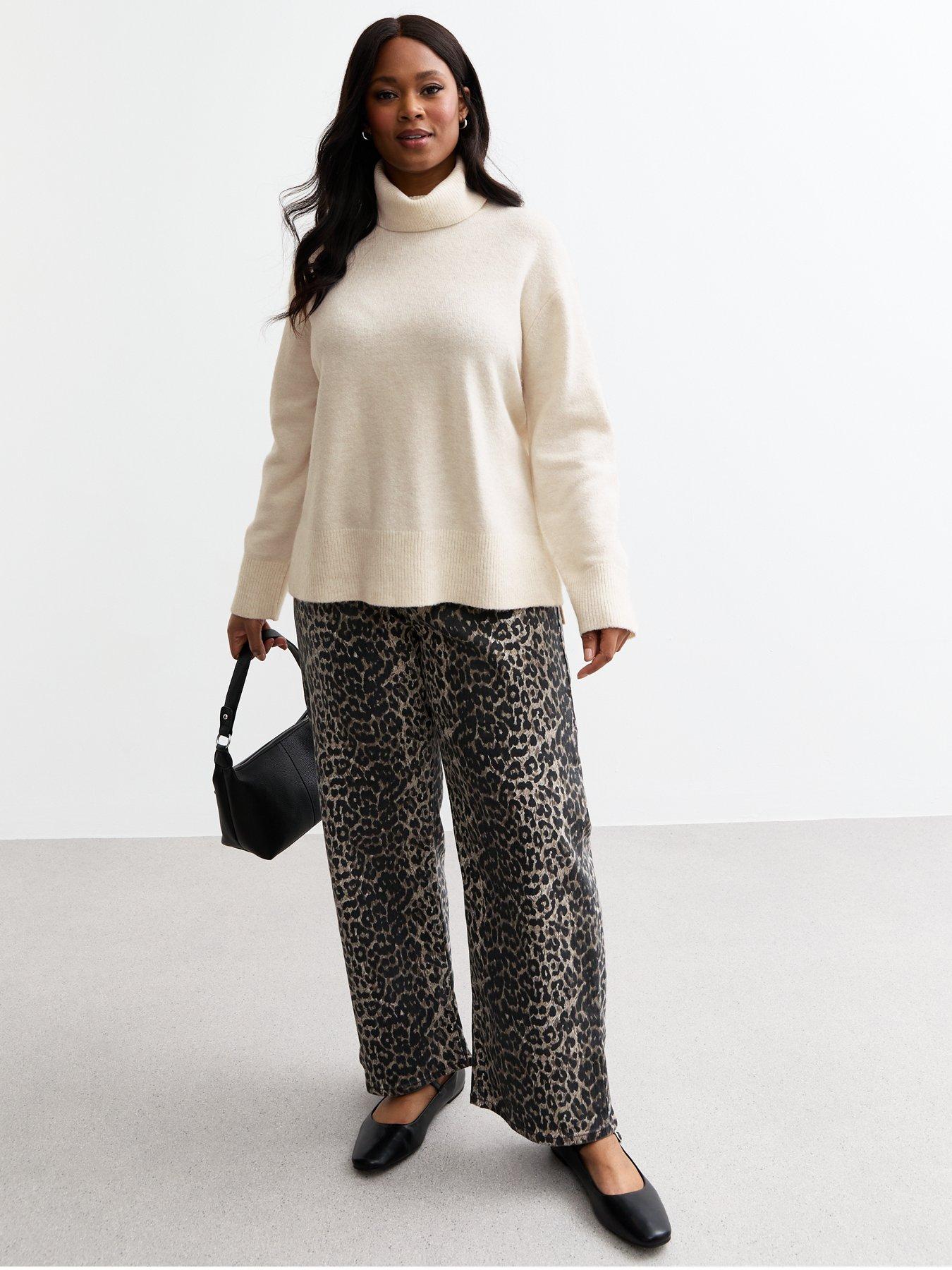 new-look-curve-slit-hem-roll-neck-jumper-whiteback