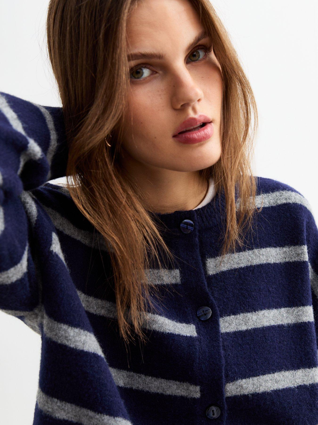 new-look-blue-fine-knit-striped-cardiganoutfit