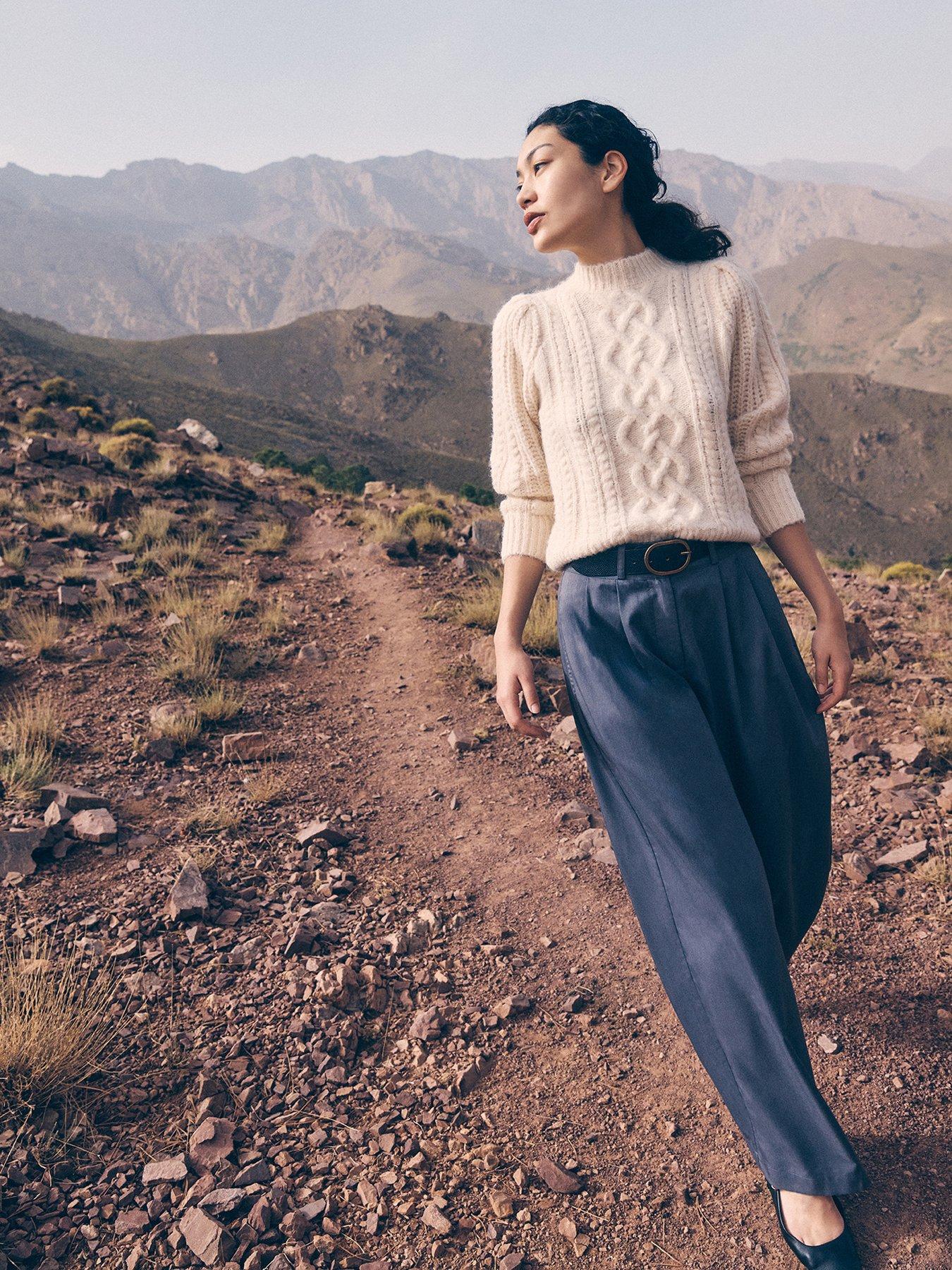 apricot-apricot-cable-knit-pleat-shoulder-chunky-jumperdetail