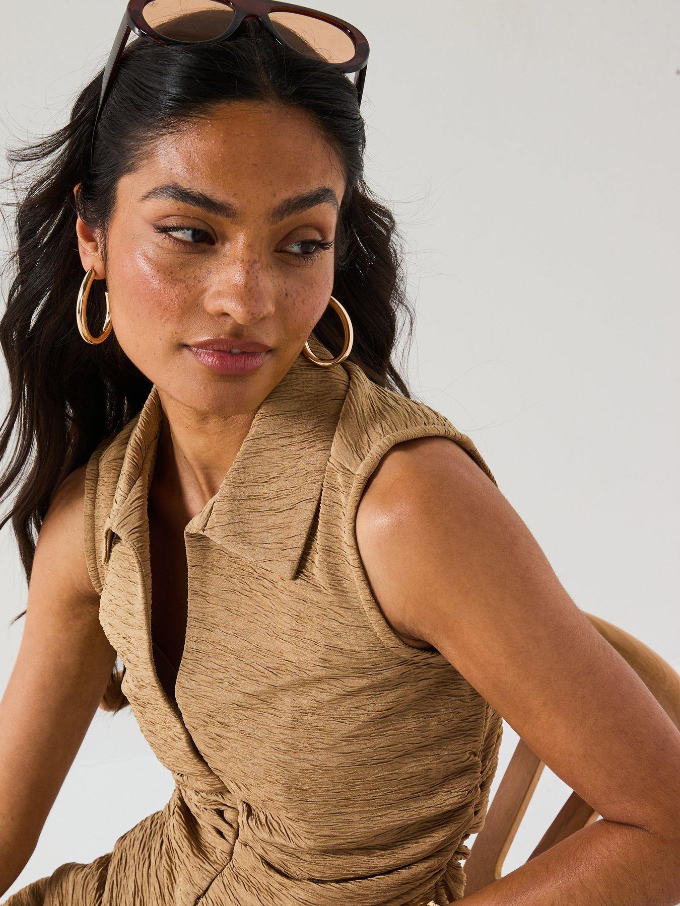 Image 6 of 6 of V by Very Textured Waistcoat Top Co-ord