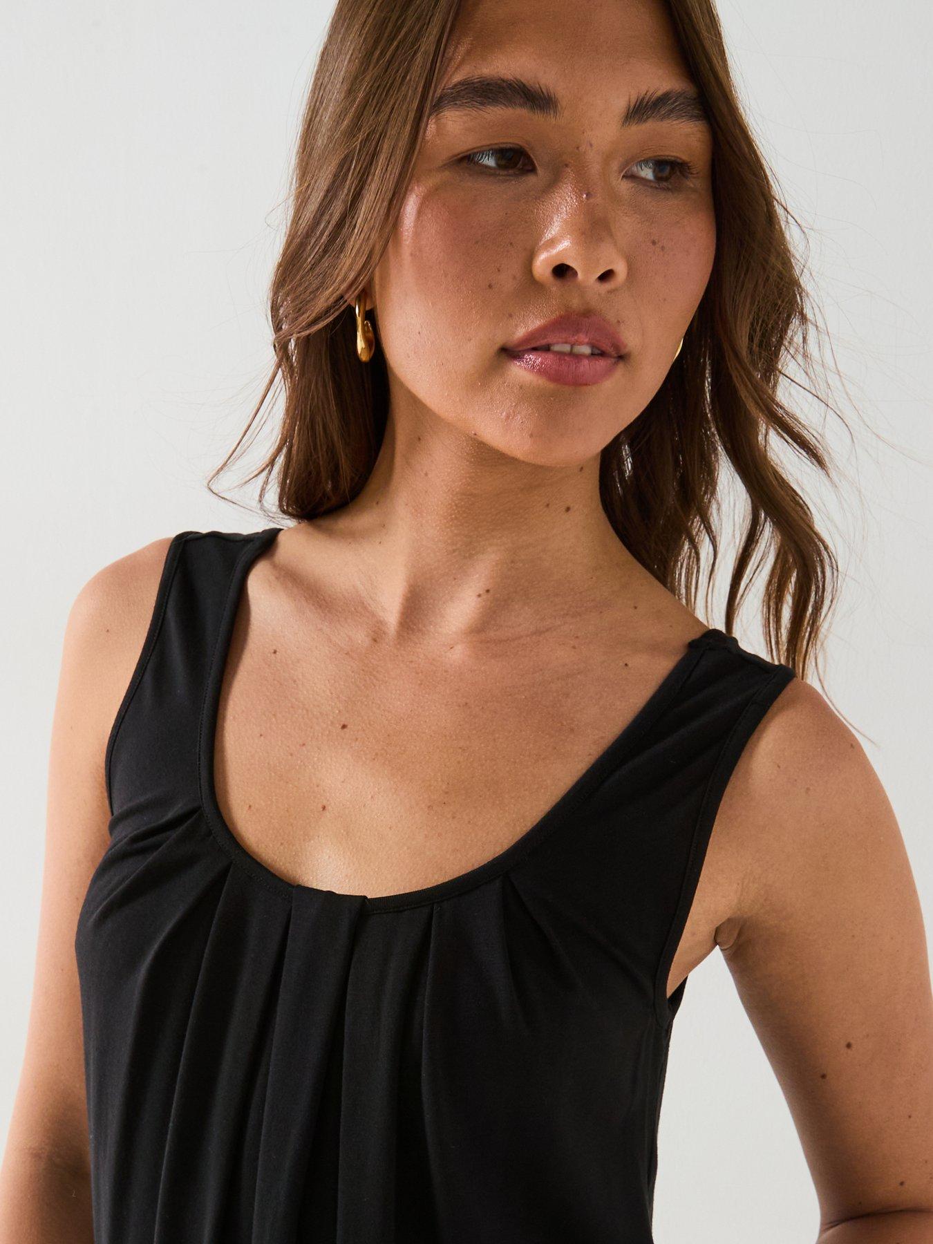 Image 4 of 6 of Everyday Bubble Hem Vest Top - Black
