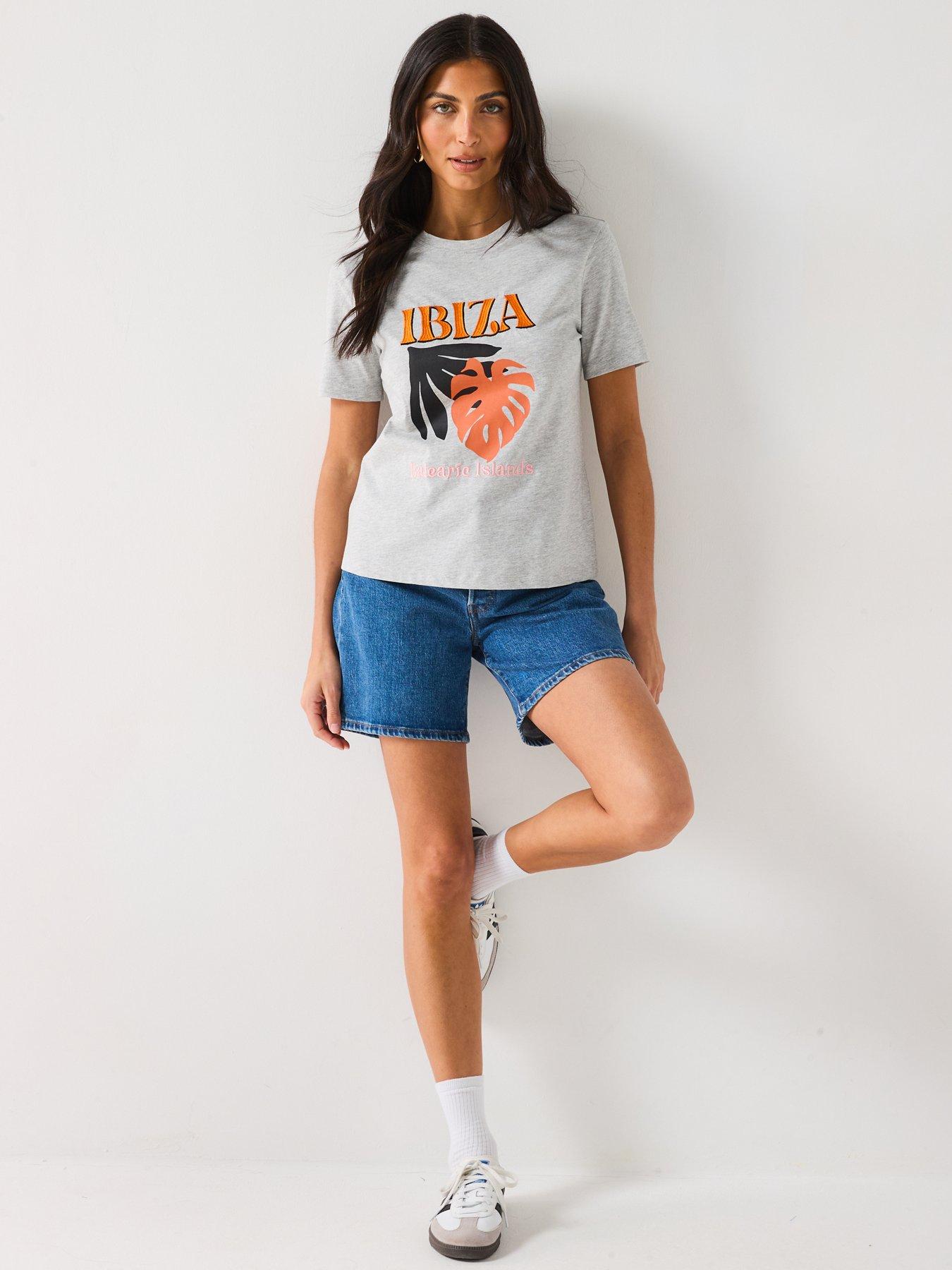 Image 3 of 6 of Everyday Graphic T-Shirt - Grey