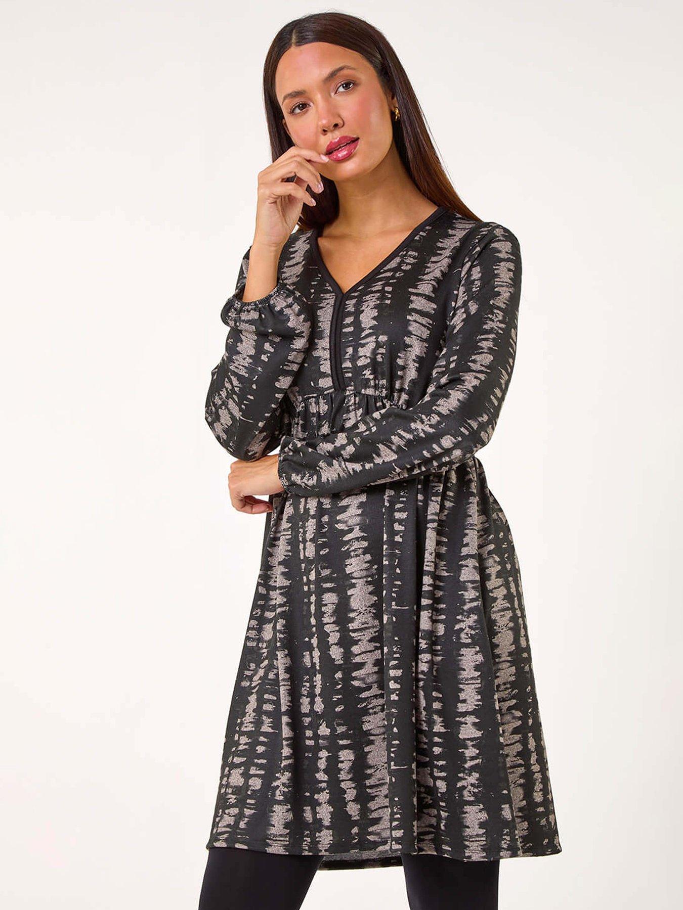 roman-abstract-print-soft-knit-dress-blackfront