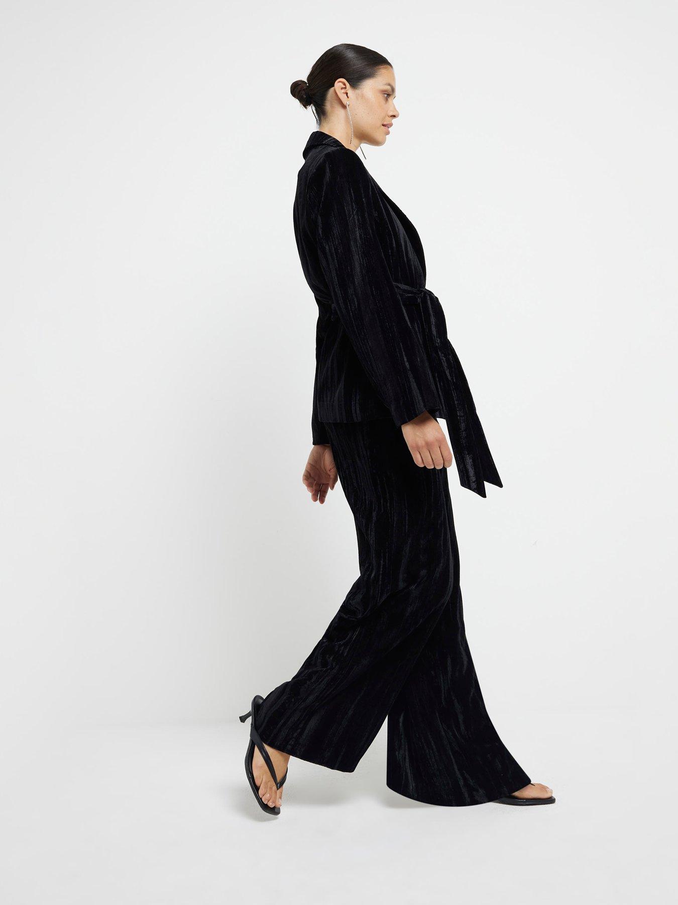 river-island-flat-front-velvet-trousers-black