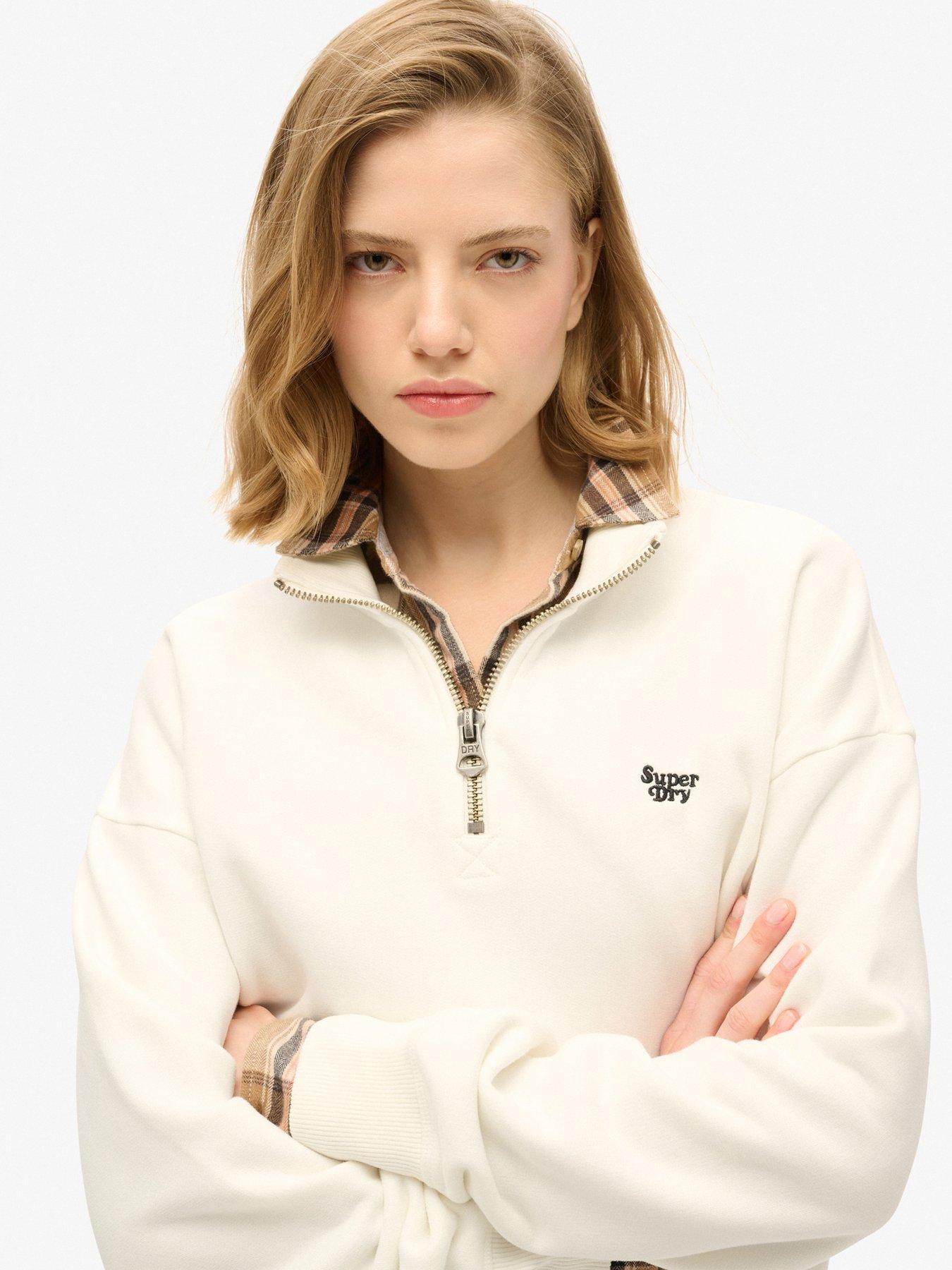 superdry-essential-half-zip-sweatshirt-whiteoutfit