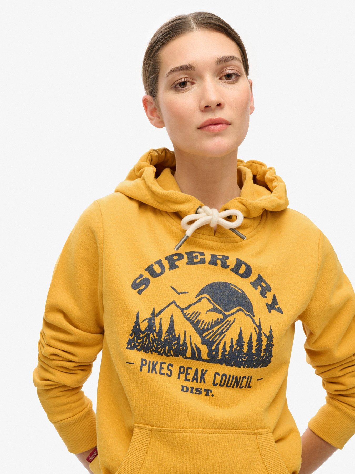 superdry-lo-fi-outdoor-graphic-hoodie-yellowoutfit