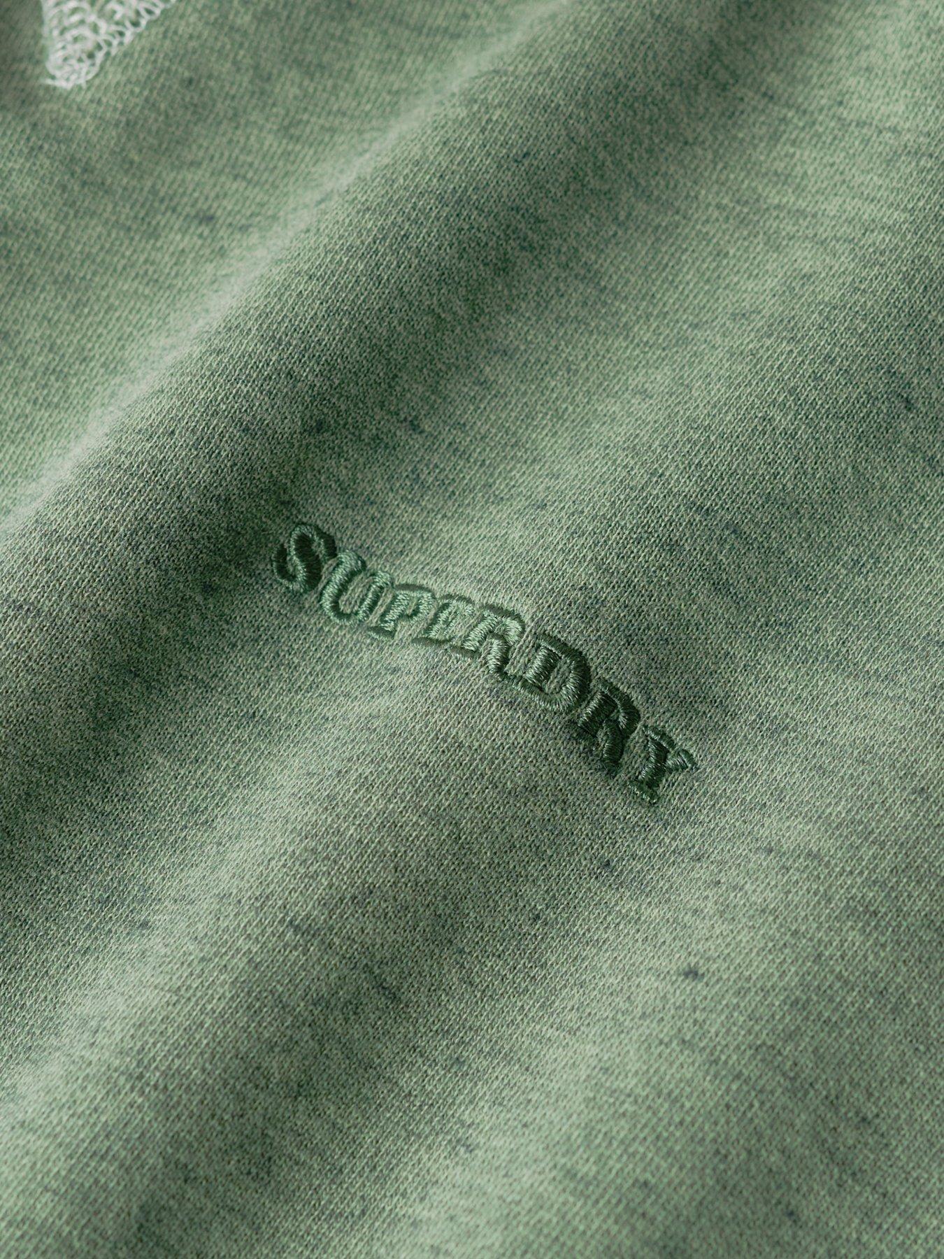 superdry-essential-logo-overdyed-sweatshirt-greenoutfit