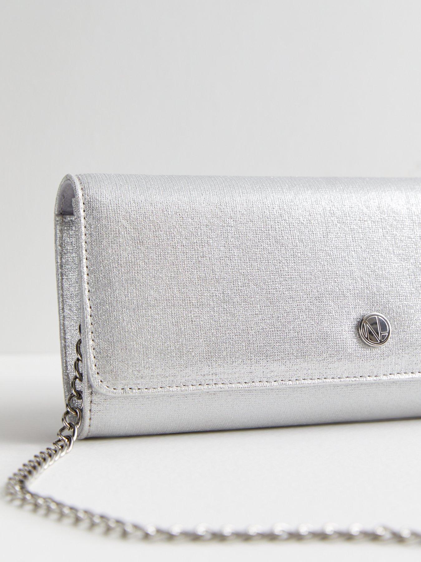 new-look-silver-glitter-clutch-bagoutfit