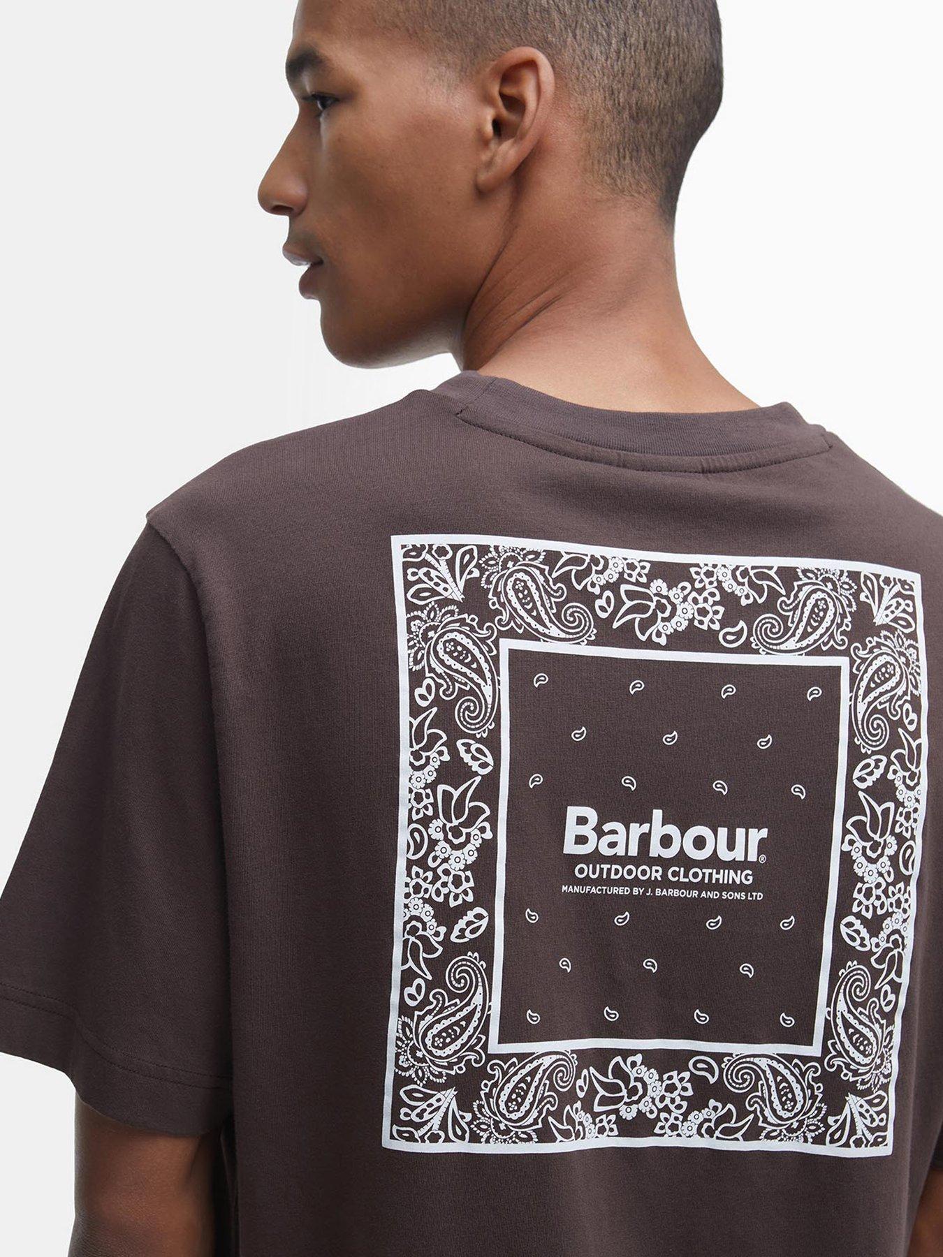 barbour-thornley-relaxed-fit-graphic-t-shirt-brownoutfit