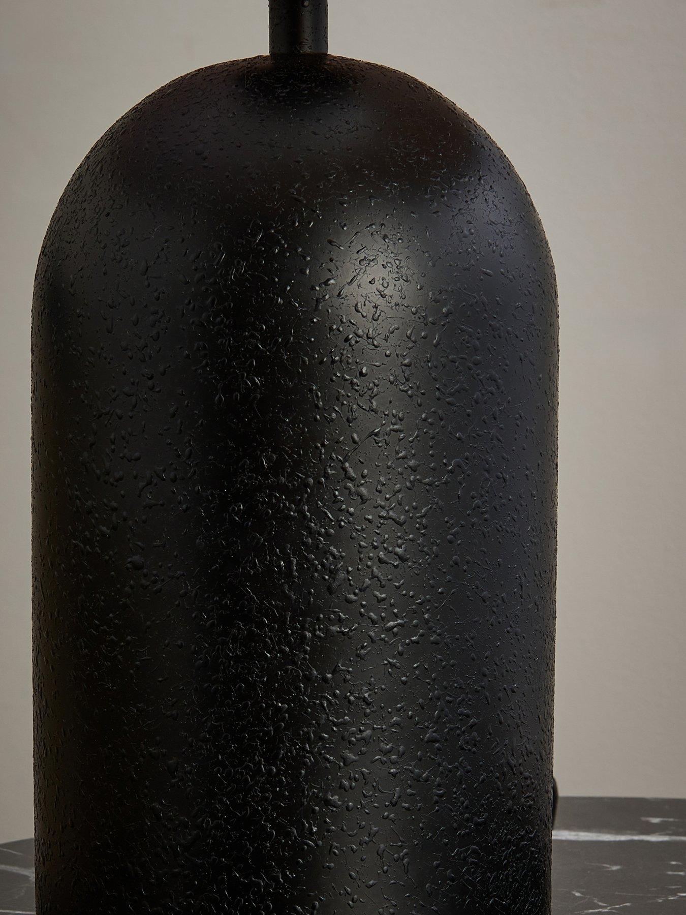 the-very-collection-valetta-table-lamp-43cmoutfit