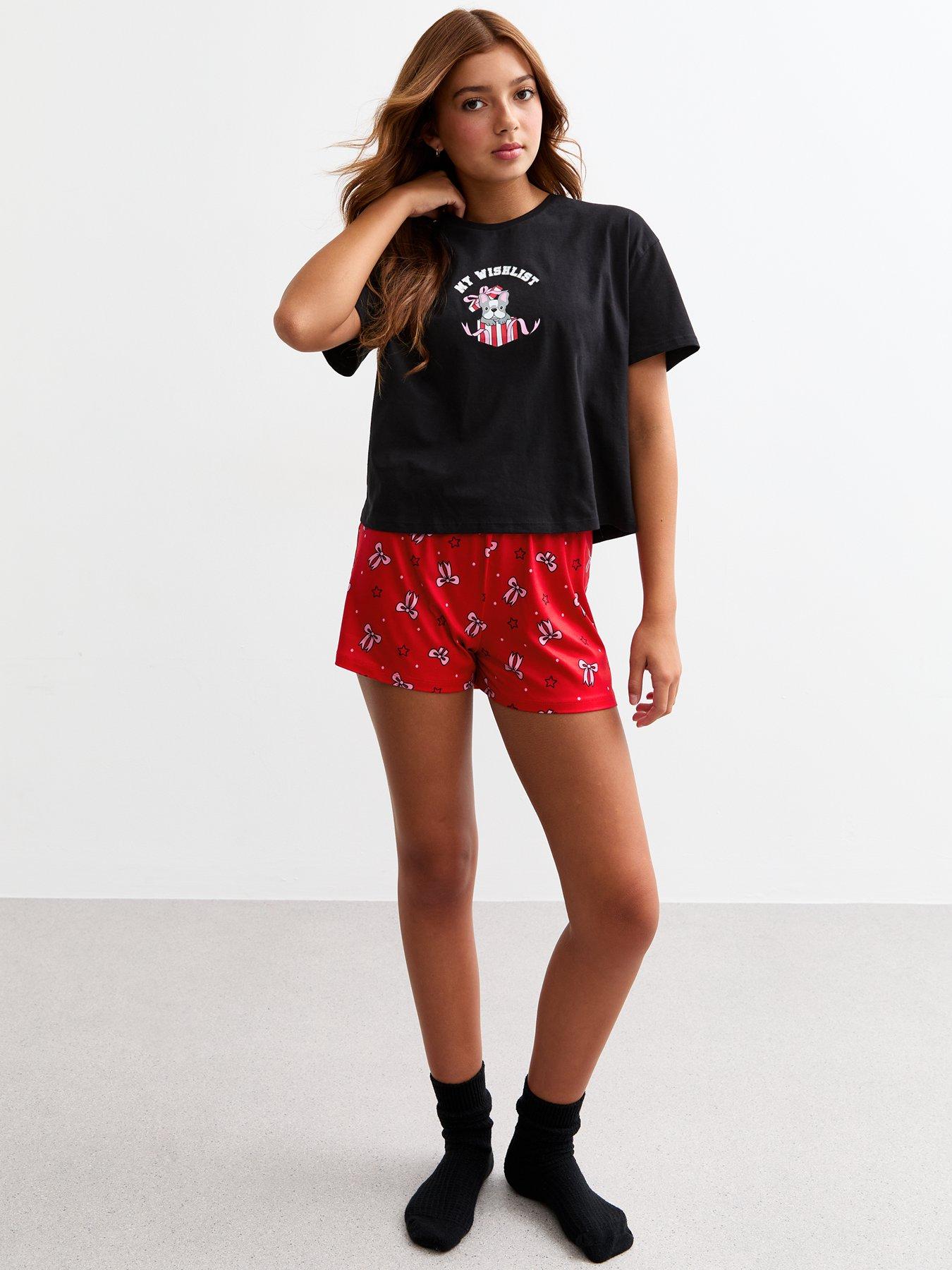 new-look-915-girls-christmas-pug-print-pyjama-setback