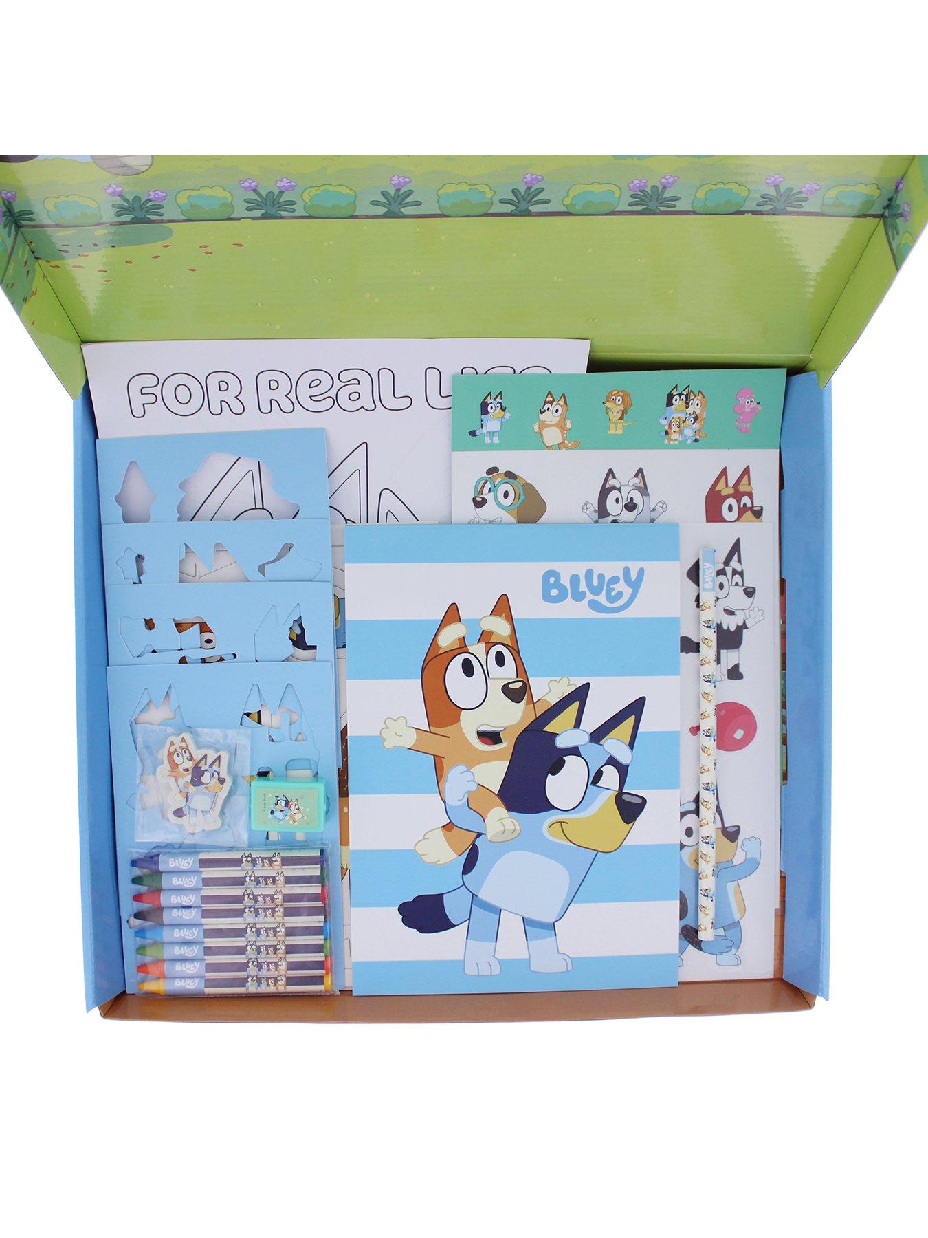 Image 2 of 7 of Bluey Bluey Large Art Set